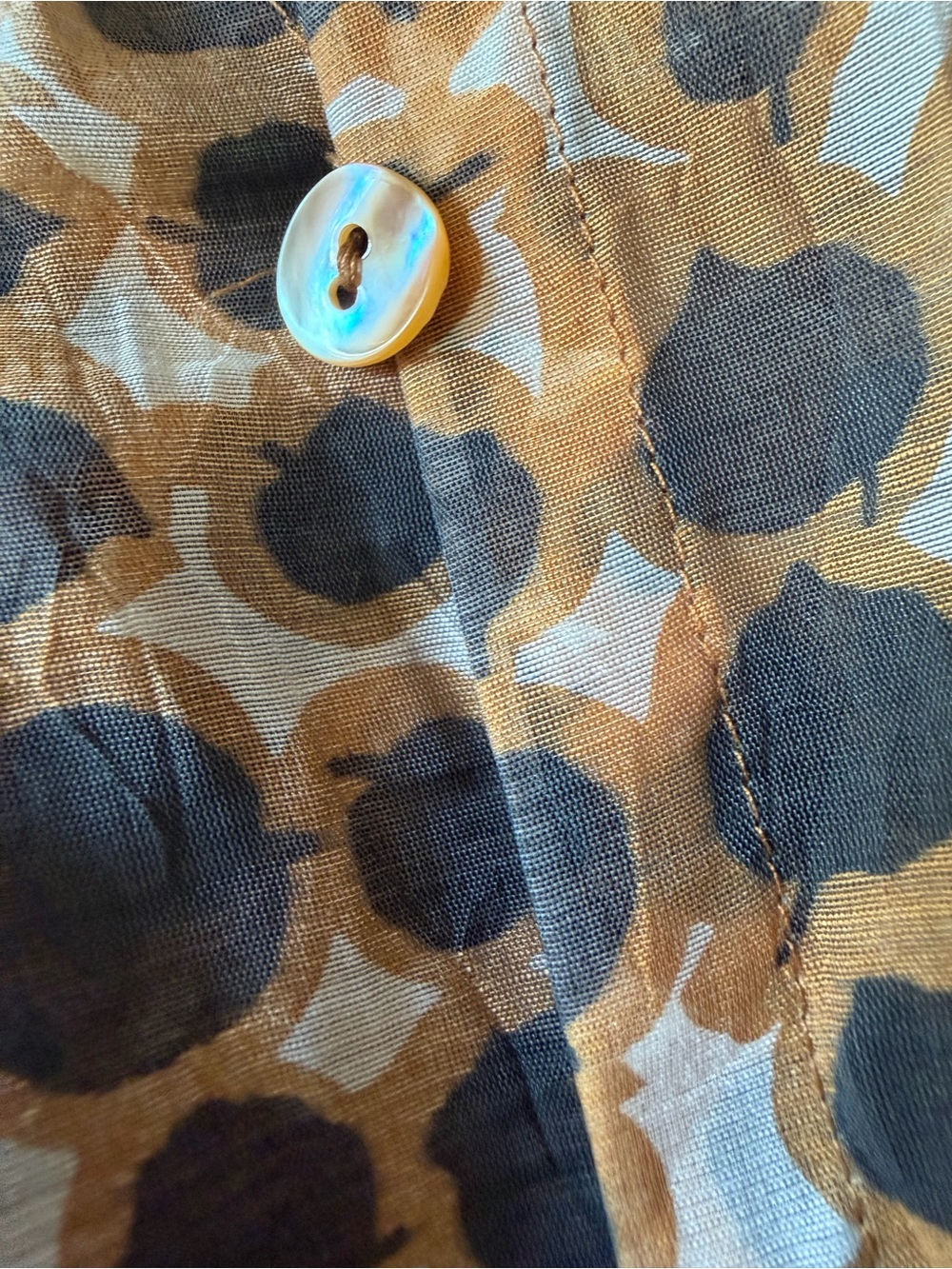 NIC+ZOE Black and Tan Printed Button-Front Blouse - Picture 8 of 12